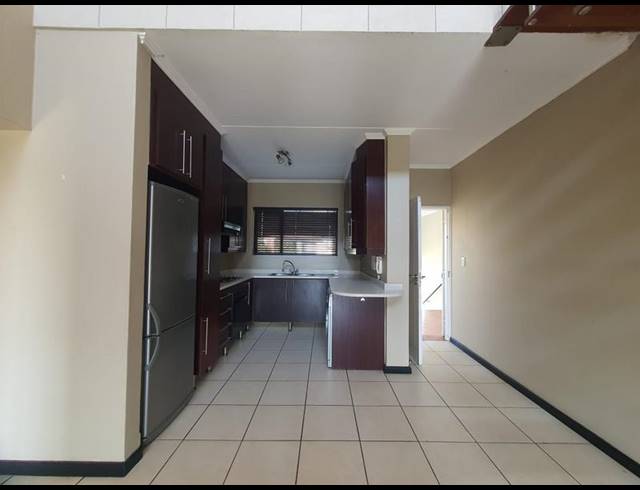 3 BEDROOM TOWNHOUSE FOR SALE IN ACACIA
